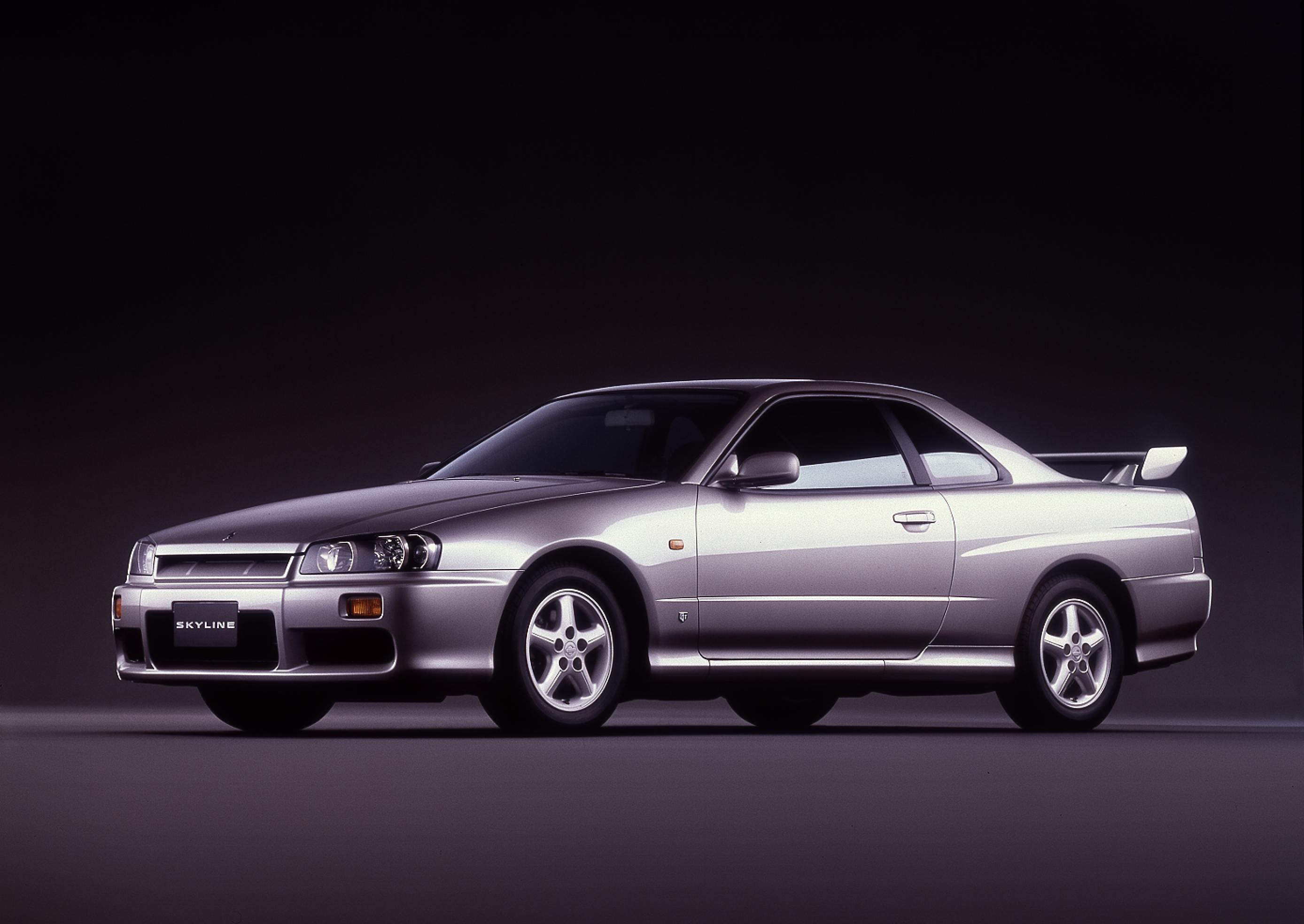 日産スカイラインR34