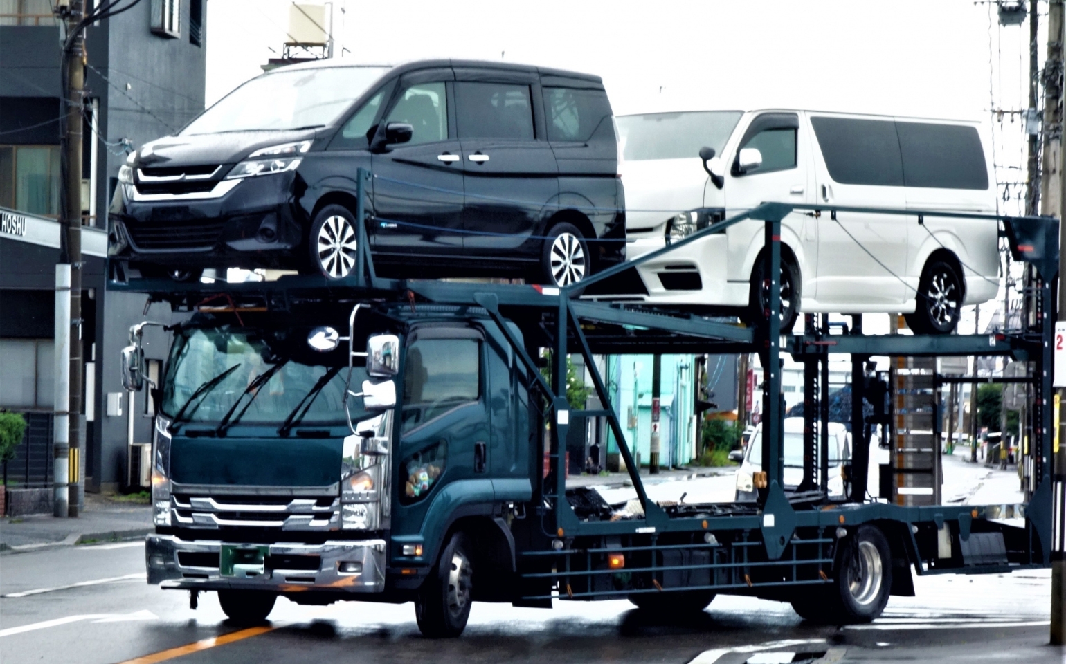 積載車（キャリアカー）による輸送イメージ