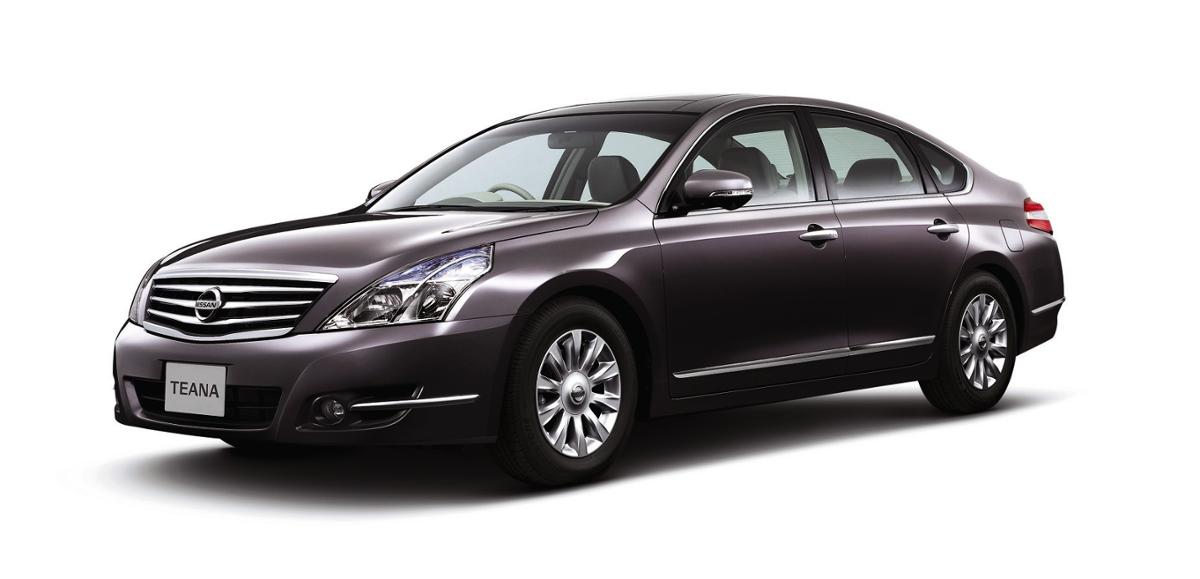 2代目日産ティアナ
