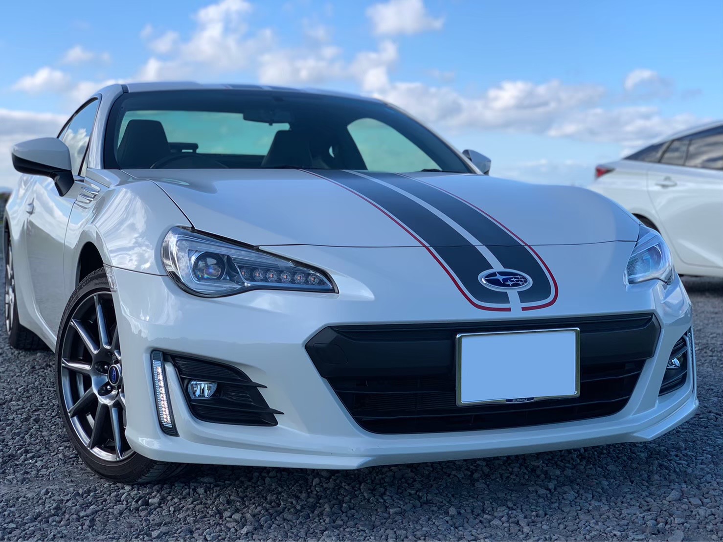 スバル　BRZ　ライン　白　阿蘇