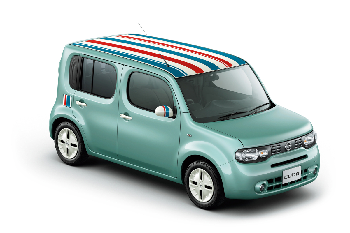 日産キューブ