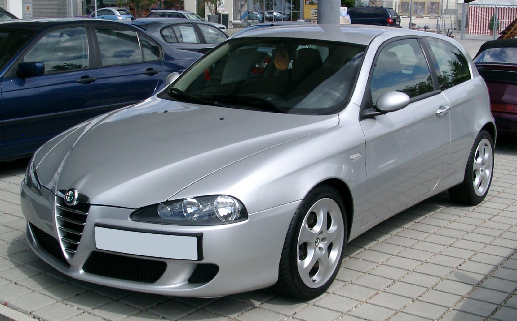 Alfa_Romeo_147