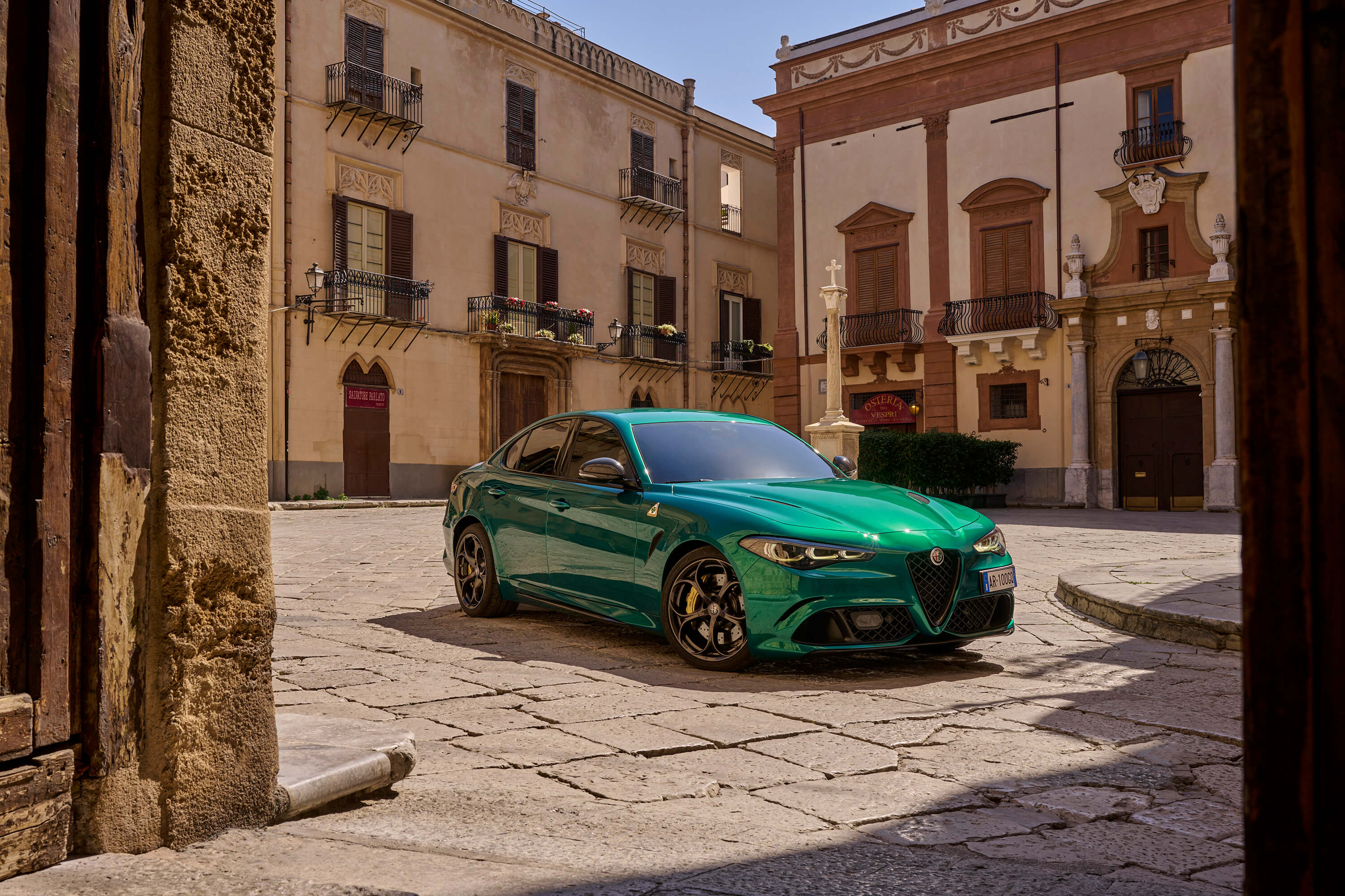 Alfa Romeo GIULIA QUADRIFOGLIO 100th ANNIVERSARIO